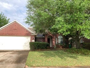 Building Photo - 8634 Westcove Cir