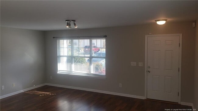 Building Photo - 106 Shelter Haven Drive