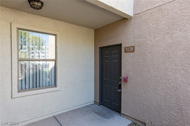 Building Photo - 8000 W Badura Ave