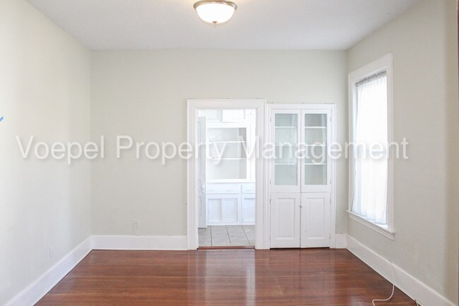Building Photo - 1 Bed 1 Bath Historic NorthEast Apartment