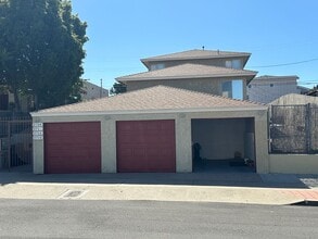 Building Photo - 2709-2715 Broadway
