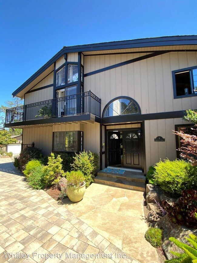Building Photo - 4 br, 3.5 bath House - 9 Burnham Court