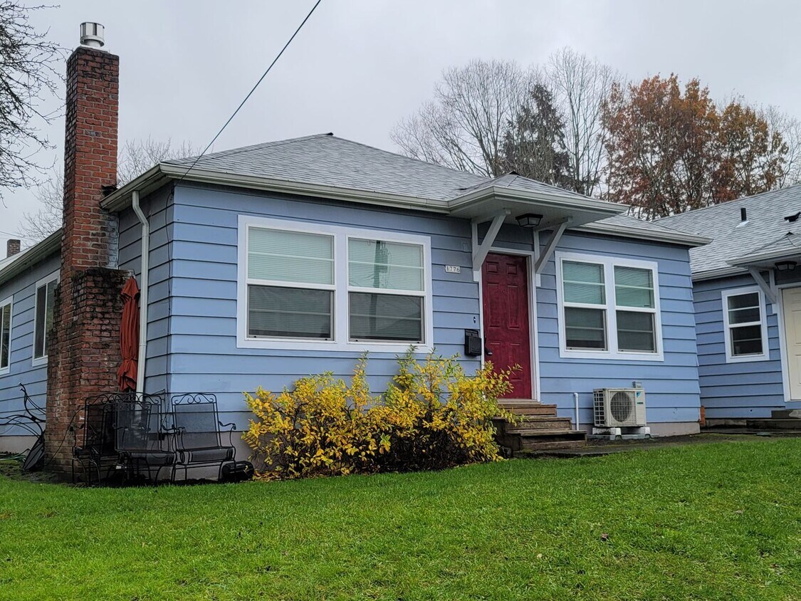 Primary Photo - 1768-1776 NE Lombard St