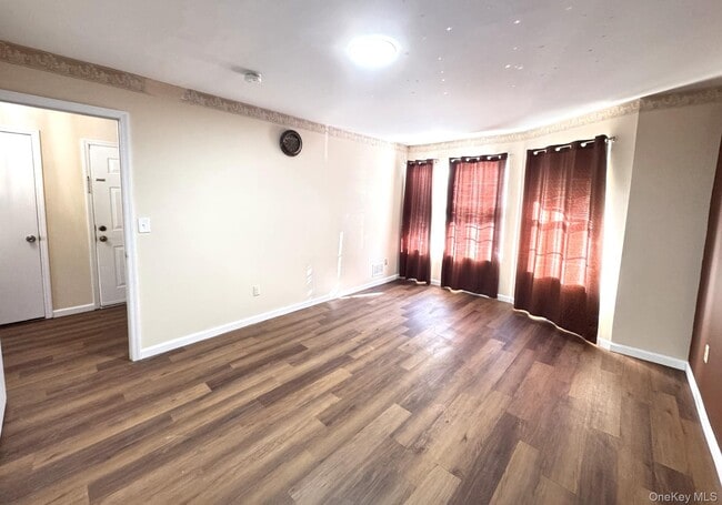 Foto del edificio - 199 Ramapo Rd