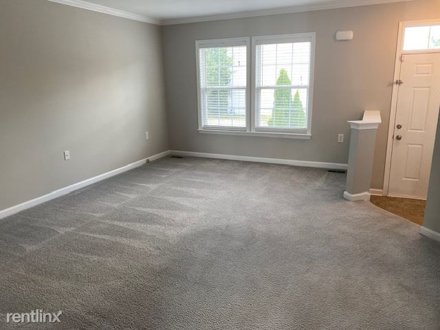 Building Photo - 4 br, 3.5 bath Townhome - 20 Sagewood Street