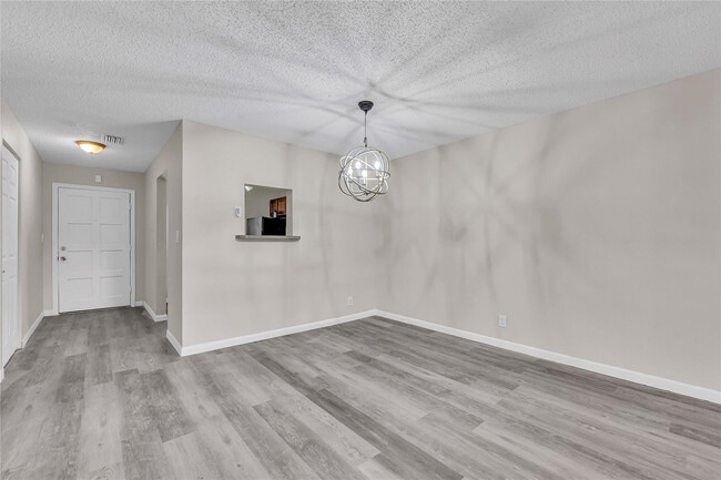 Building Photo - 3250 NW 85th Ave