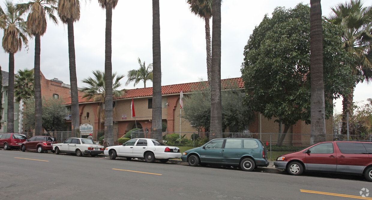 Primary Photo - Casa Brae