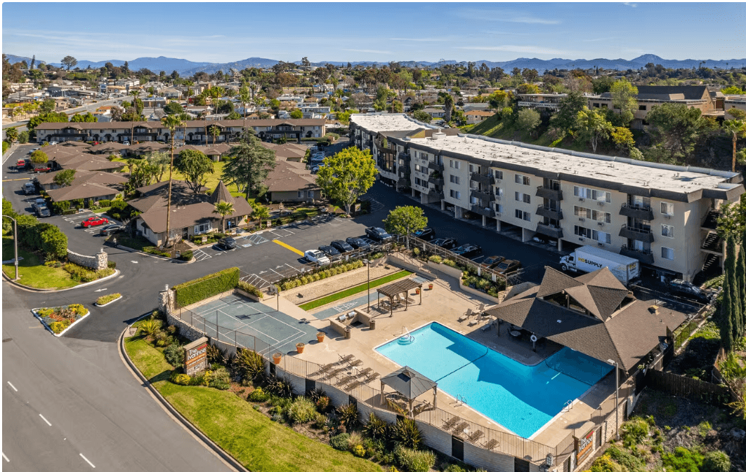 Foto principal - Ivanhoe Village Apartments