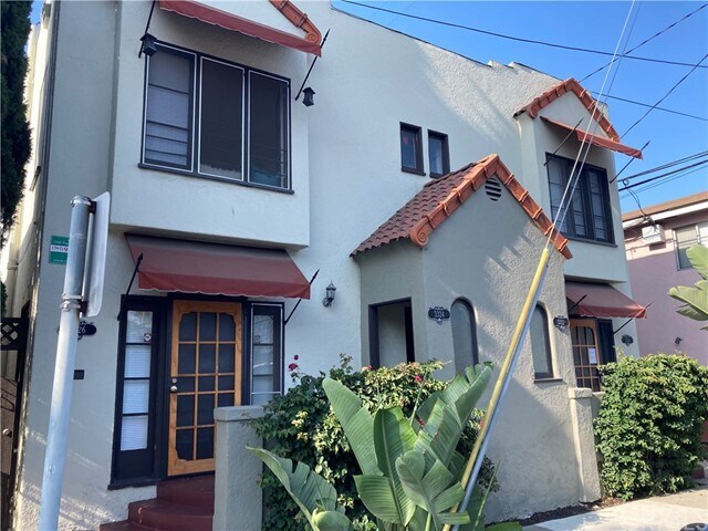 Foto principal - 3320 E 8th St