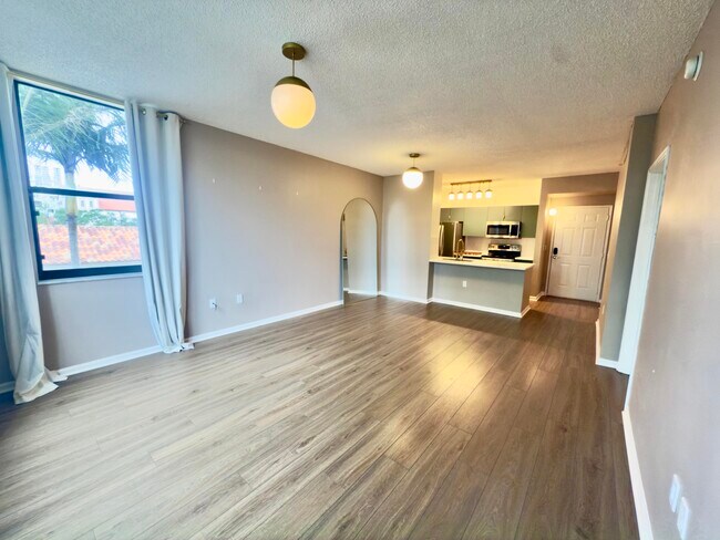 Foto del edificio - 630 S Sapodilla Ave