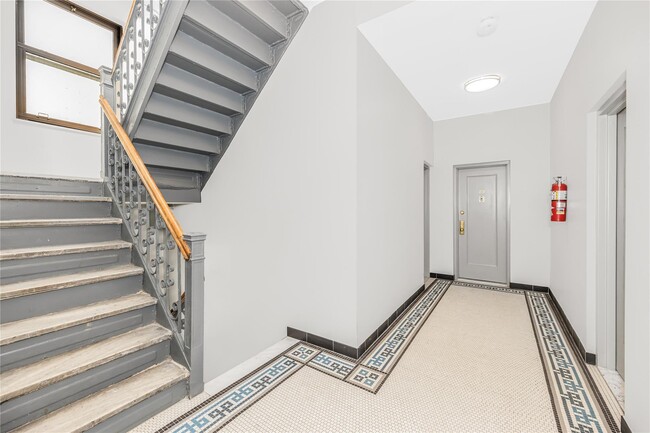 Building Photo - 29 Convent Ave