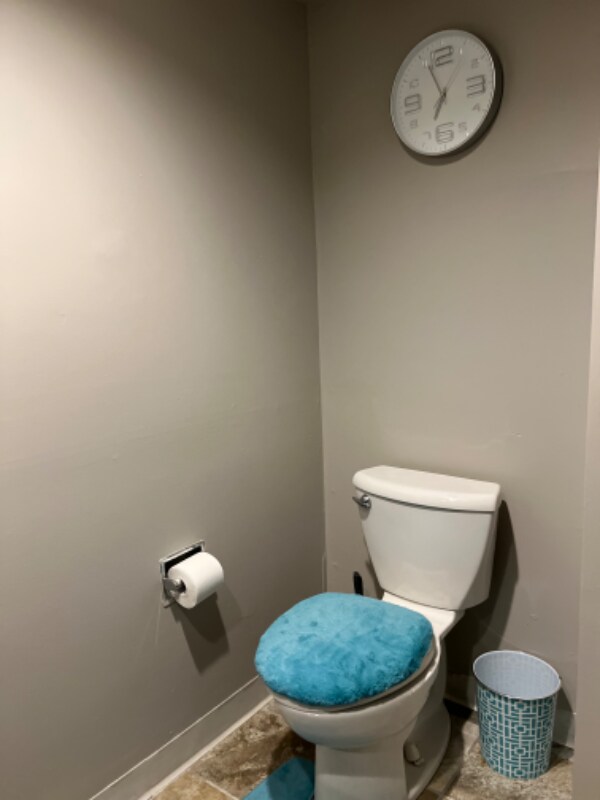 Foto del edificio - 322 E 60th Ct