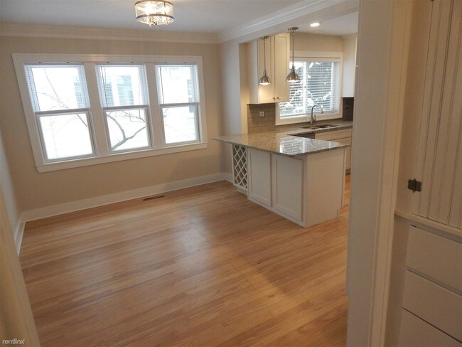 Building Photo - 155 Highland Ave