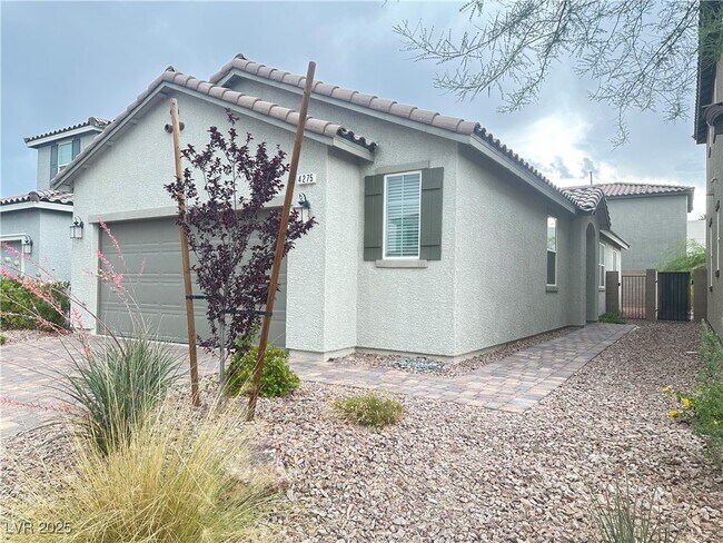 Building Photo - 4275 TARLIM St