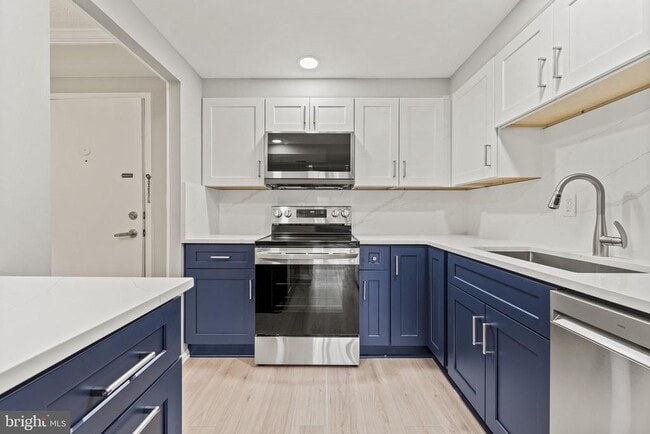 Building Photo - 7640 Tremayne Pl