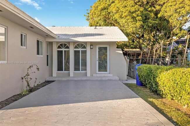 Foto del edificio - 3421 SW 4th St