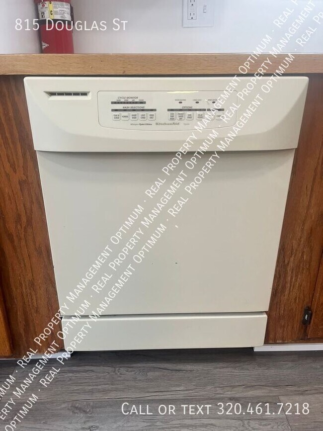 Foto del edificio - 815 Douglas St