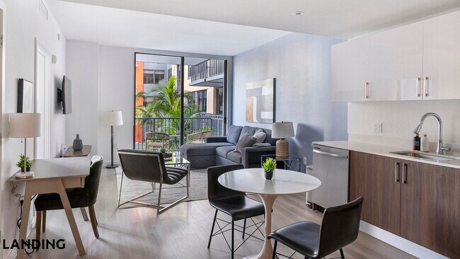 Foto del edificio - 3830 NW 11th St