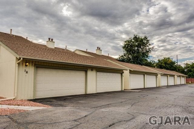 Building Photo - 2675 Springside Ct