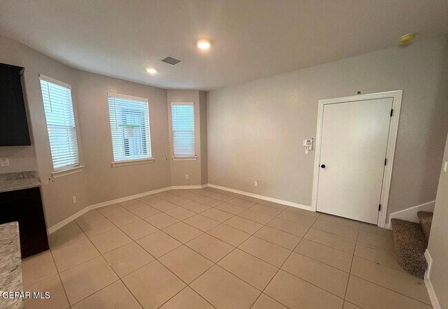 Foto del edificio - 5849 Dalhart Dr