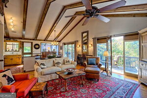 Building Photo - 842 Saddle Back Cir
