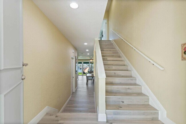 Foto del edificio - 316 N Lake Dr