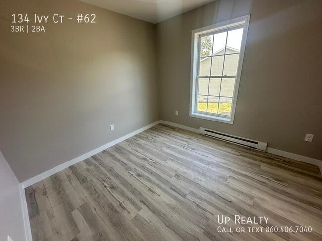 Building Photo - 134 Ivy Ct