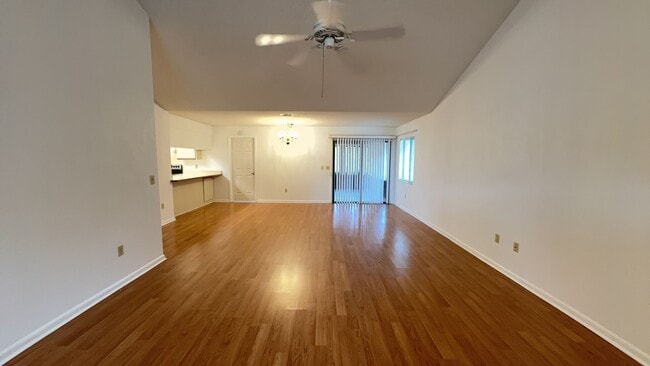 Foto del edificio - This amazing home located in the S Section of Palm Coast