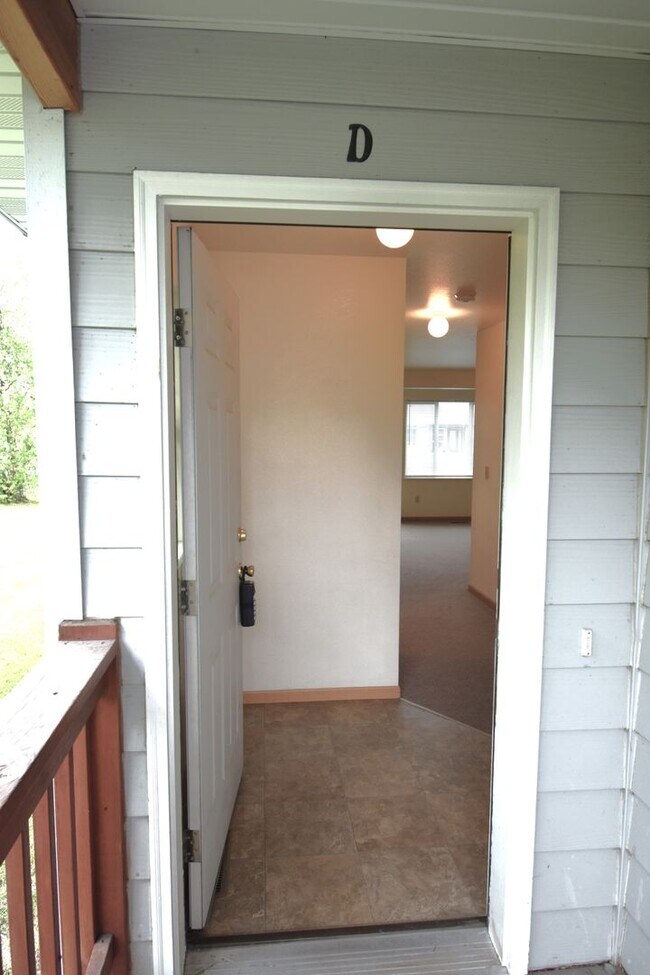 Foto del edificio - Townhouse-style 3 Bedroom 1.5 Bathroom