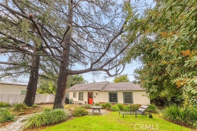 Foto del edificio - 4949 Strohm Ave