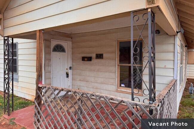 Foto del edificio - Charming 3 Bed 1 Bath in Hospital District