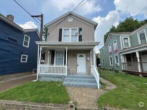 Building Photo - 1024 Hanover St
