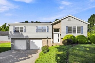 Building Photo - 221 Cottonwood Ln