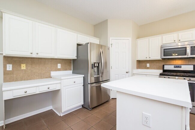 Foto del edificio - 3038 Donamire Ct NW