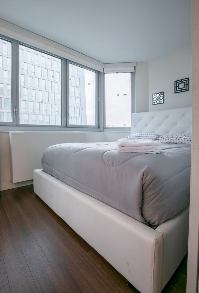 Building Photo - 401 East 34th Street