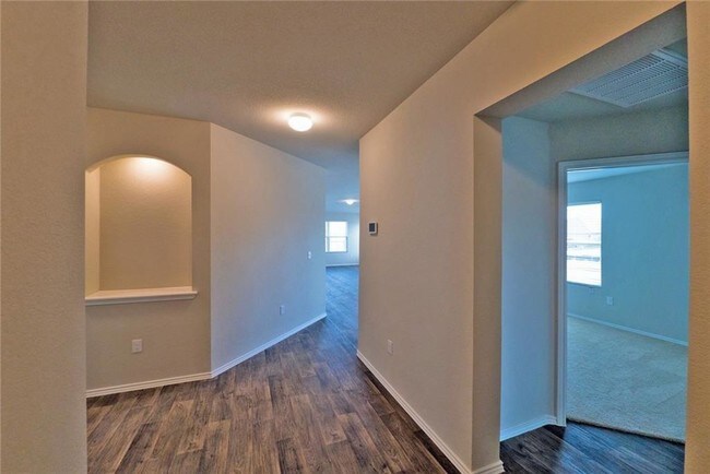 Building Photo - 5705 Brampton Ln