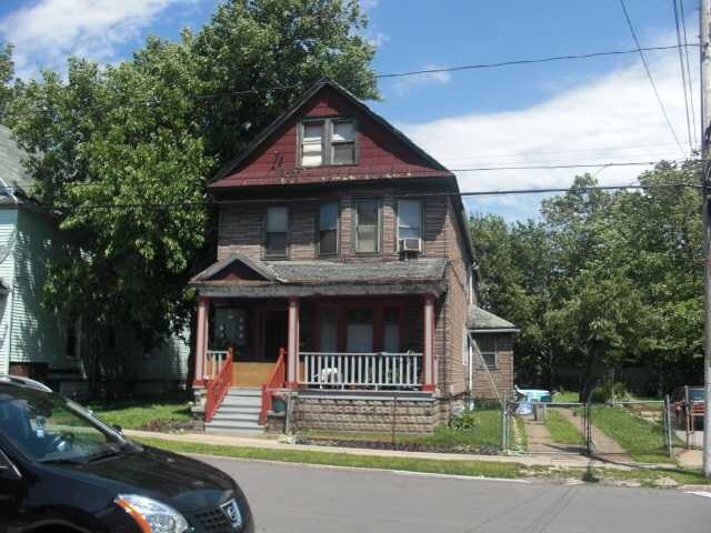 Primary Photo - 26 Holland Ave