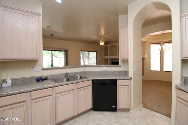 Foto del edificio - 2565 S Signal Butte Rd