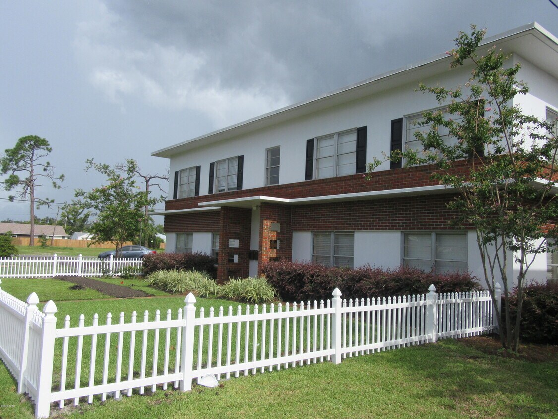 Foto principal - 807 Cherry St