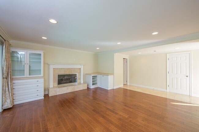 Building Photo - 1374 Breckford Ct