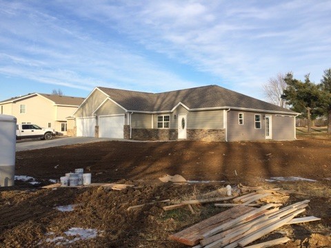 Building Photo - 106 S McVicker Dr