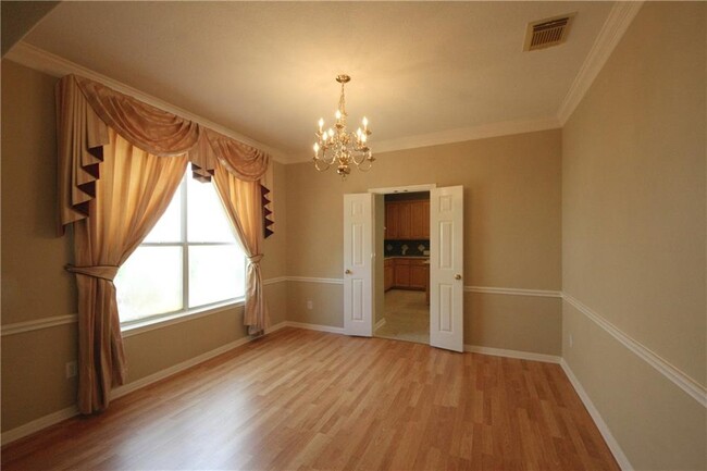 Building Photo - 7222 Ellaview Ln