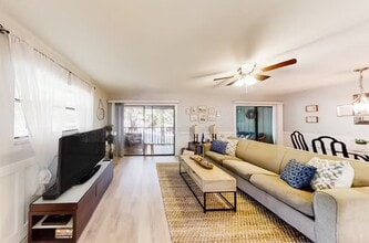 Building Photo - 2 Tarragona Ct Building Photo - 2 Tarragona Ct