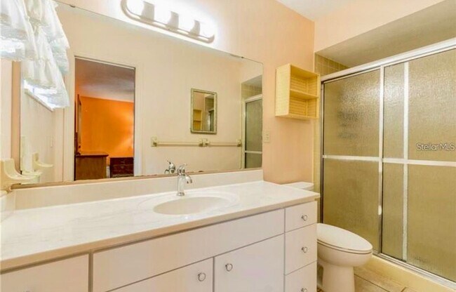 Foto del edificio - 7803 N Whittier St