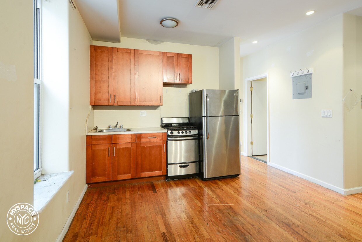 Foto principal - 419 Jefferson Ave