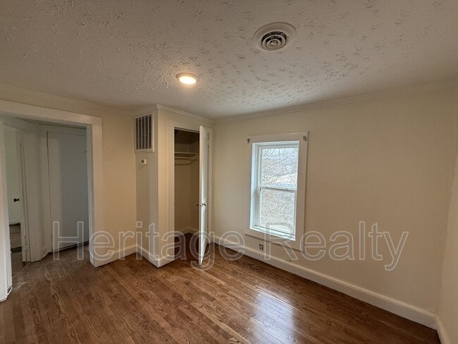 Building Photo - 2518 Jones St