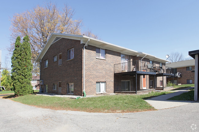 Building Photo - 540 Andover St NE