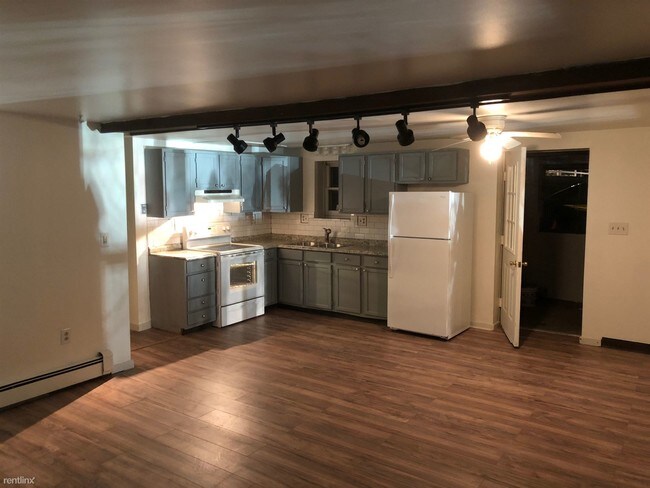 Building Photo - 2 br, 2 bath Apartment - 7 Perry Hl