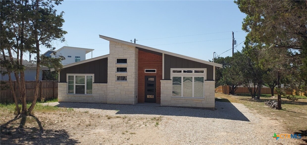 Foto principal - 1122 Diamondhead Dr