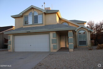 Building Photo - 12704 Tierra Salas Dr